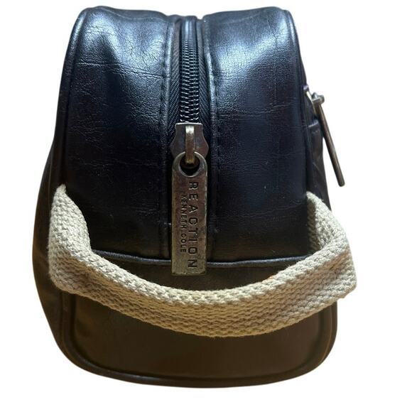 Vintage Kenneth Cole Reaction Men’s Black Leather Toiletry Kit Bag 10” x 6” - Picture 4 of 6